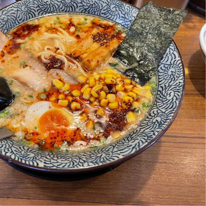 麻辣味噌ラーメン(東京豚骨ラーメン 屯ちん 池袋西口店)