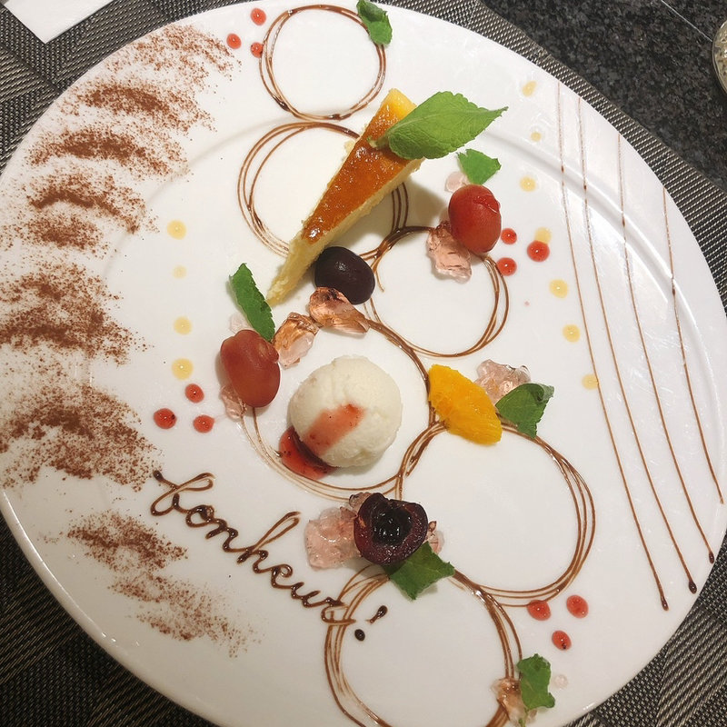 本日のデザート盛り合わせ(鉄板ステーキ ピュール)