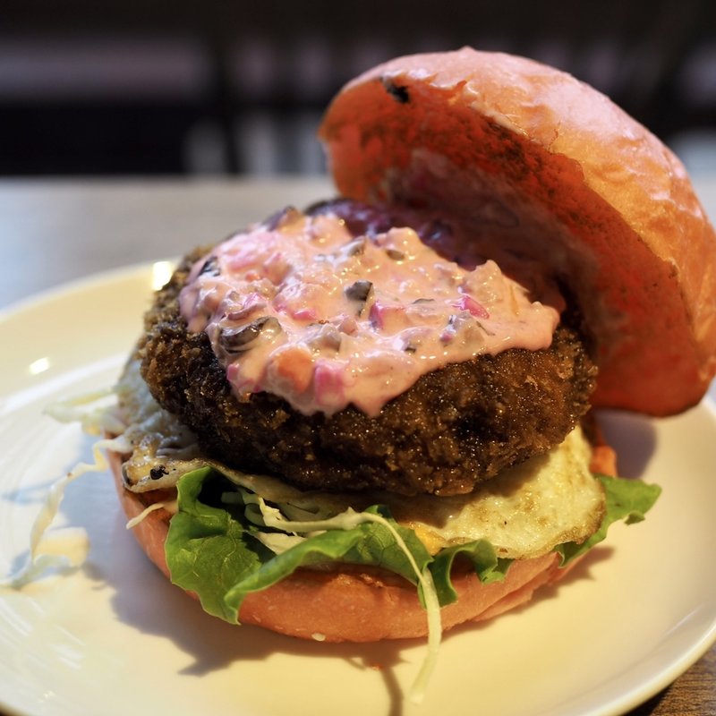 桜メンチカツバーガー(CROSS Burger&Beer/Coffee（クロスバーガー）)