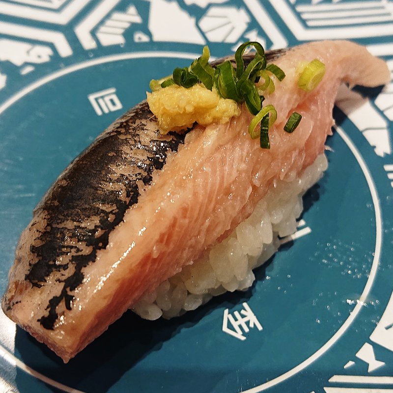 能登大羽いわし一貫(金沢回転寿司 輝らり 八王子OPA店)