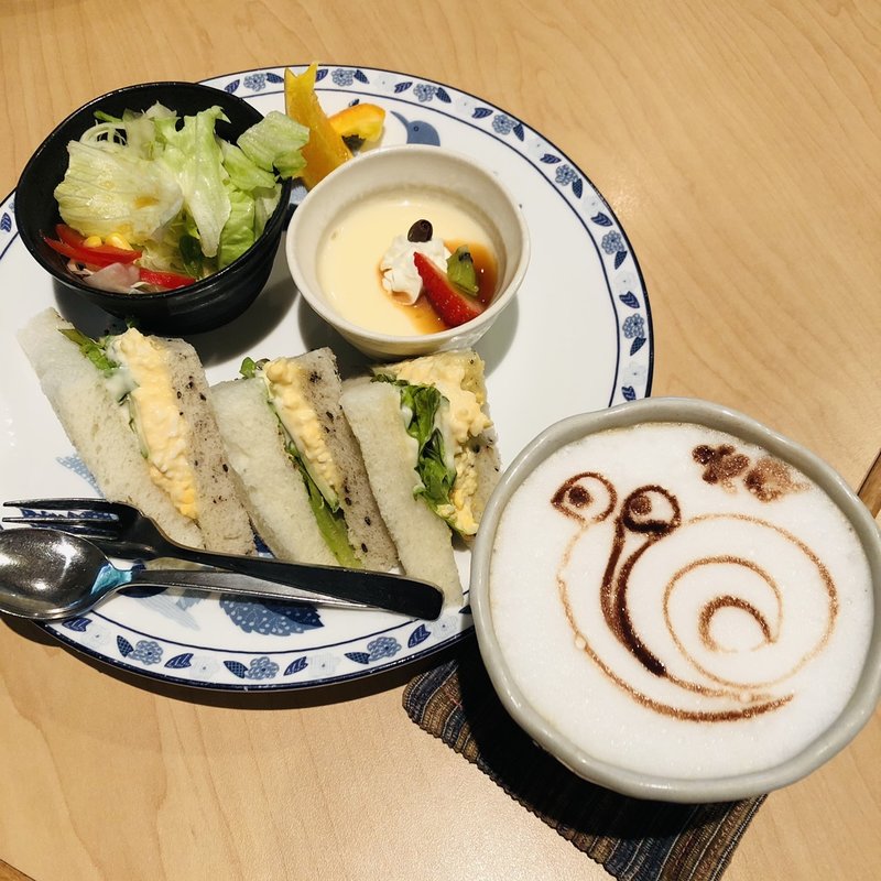 カフェラテ（モーニング）(茶えずり )