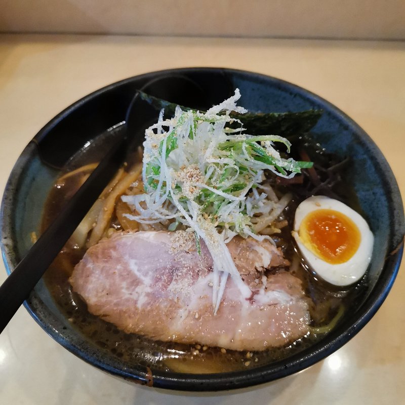 こうばし正油(らーめん がじゅまる )