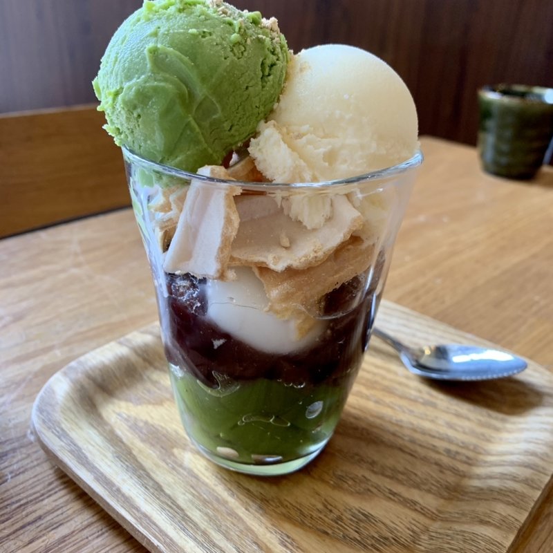 抹茶パフェ(北斎茶房)