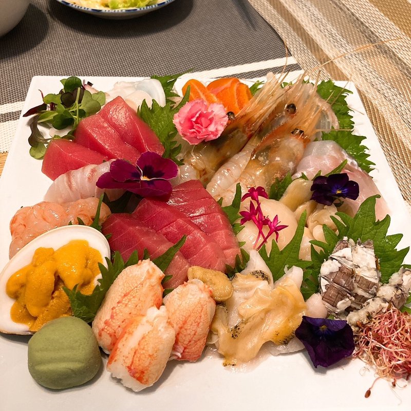 刺身盛り合わせ(刺身専門店　維(つなぐ))