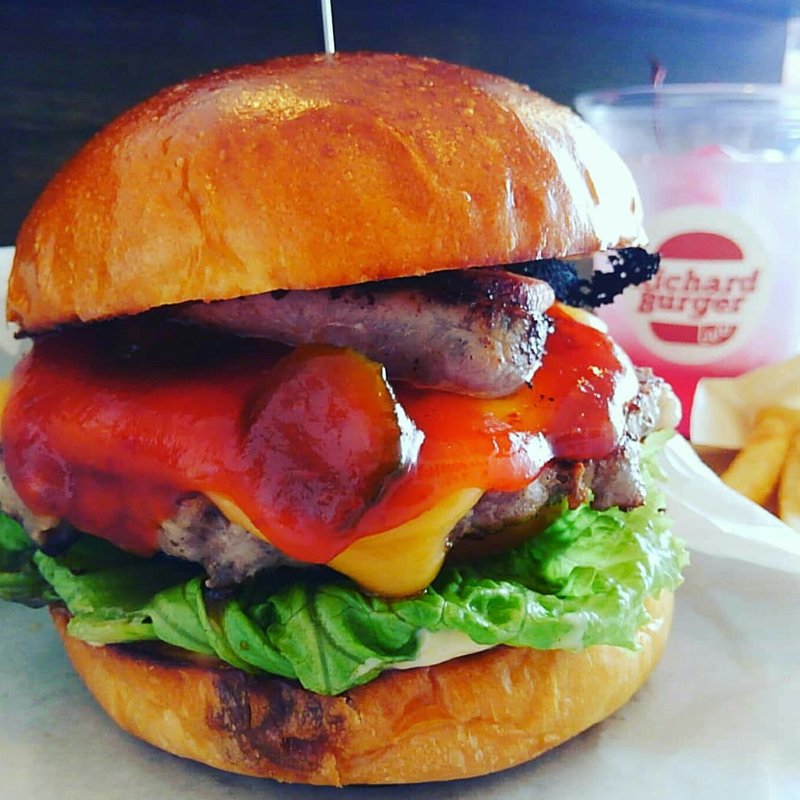 リッキーズ(Richard Burger (リチャードバーガー))