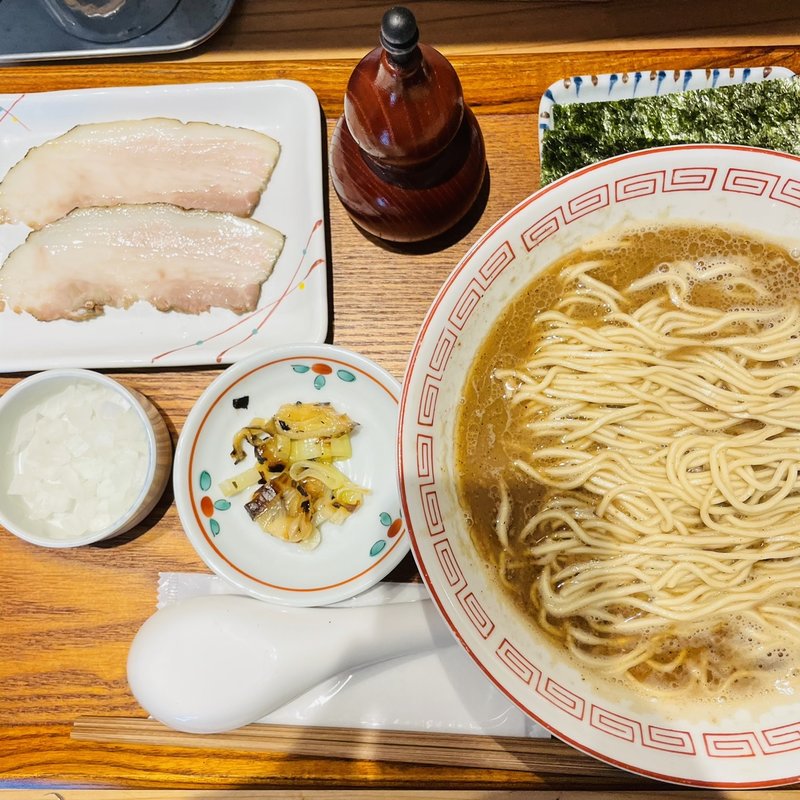 炭火焼き濃厚中華そば　いか(炭火焼き濃厚中華そば 海富道)