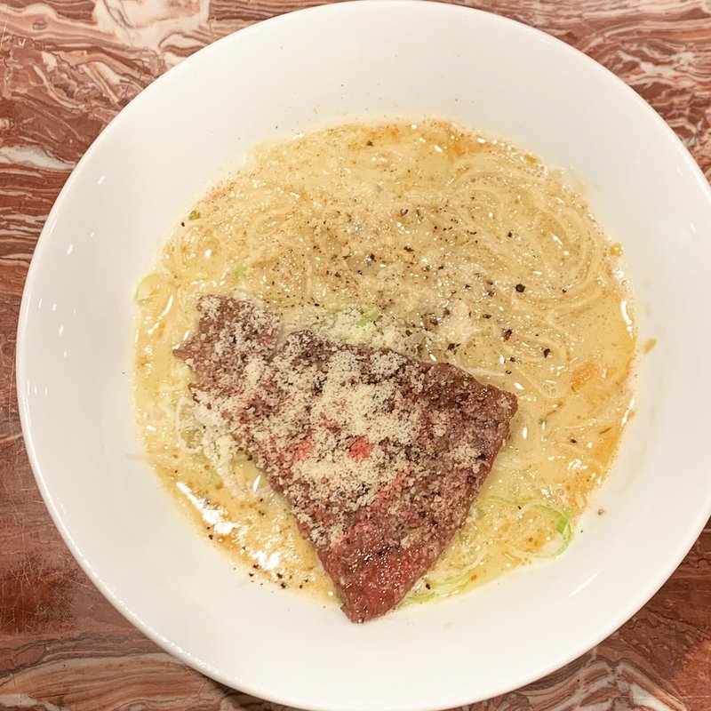 アキテーヌの彼 ライス付き(麺屋リーブル)