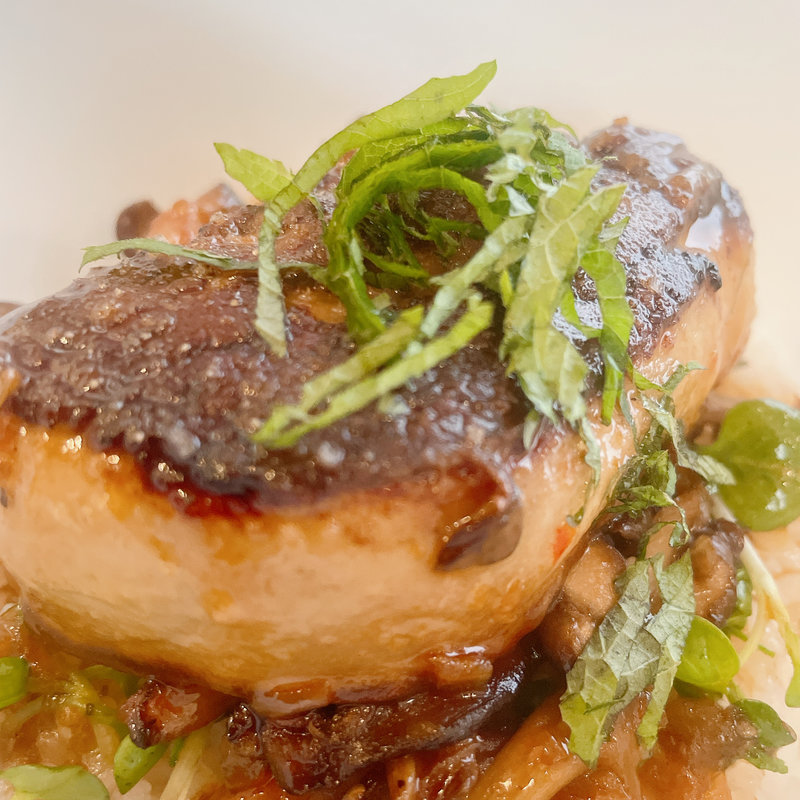 フォアグラ丼(Brasserie24℃ （ブラッセリー・ニジュウヨンドシー）)