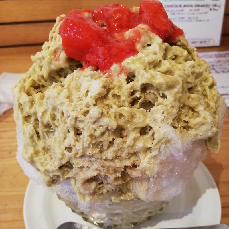 ピスタチオと女峰いちごのかき氷(ねいろ屋)