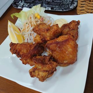 鶏の唐揚げ(中華食堂 古磯)