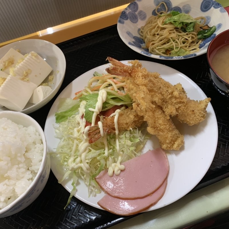 エビフライ(食事処　いこいの村)