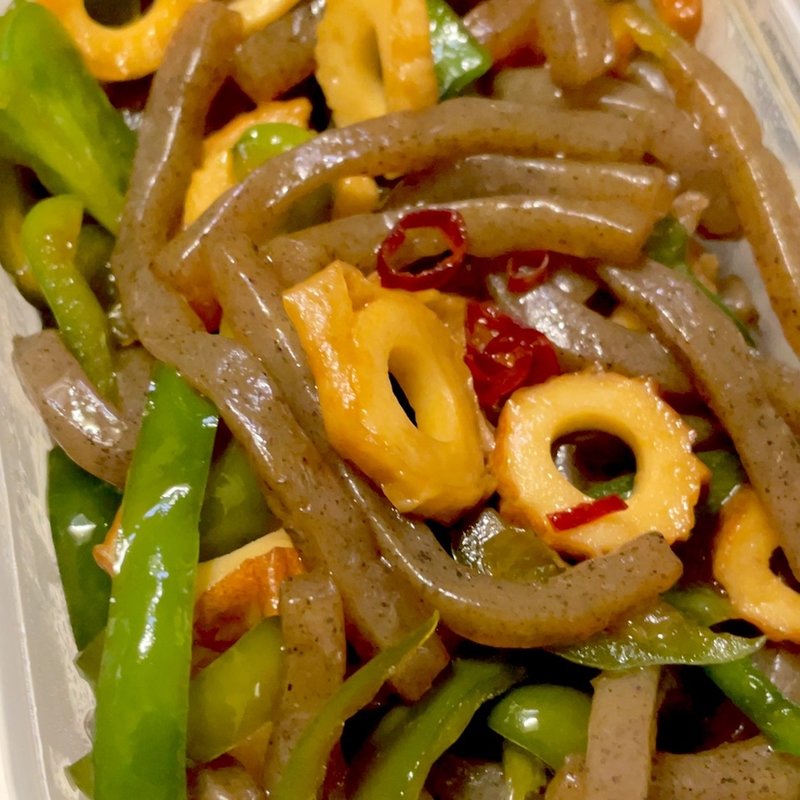 ピーマンこんにゃくのきんぴら(自宅)