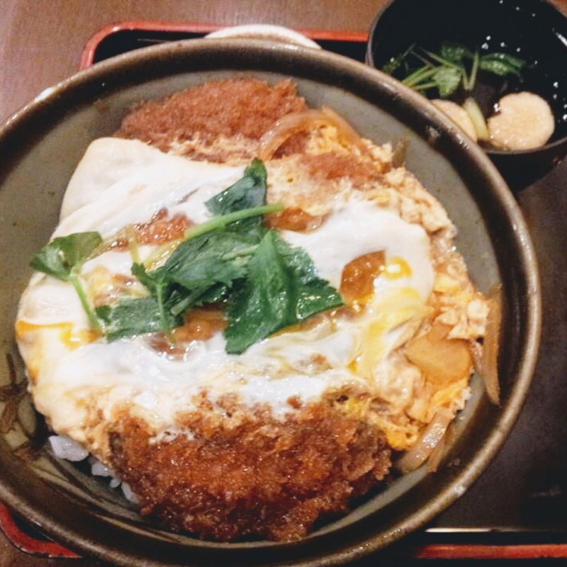 かつ丼(三国一 西口店)