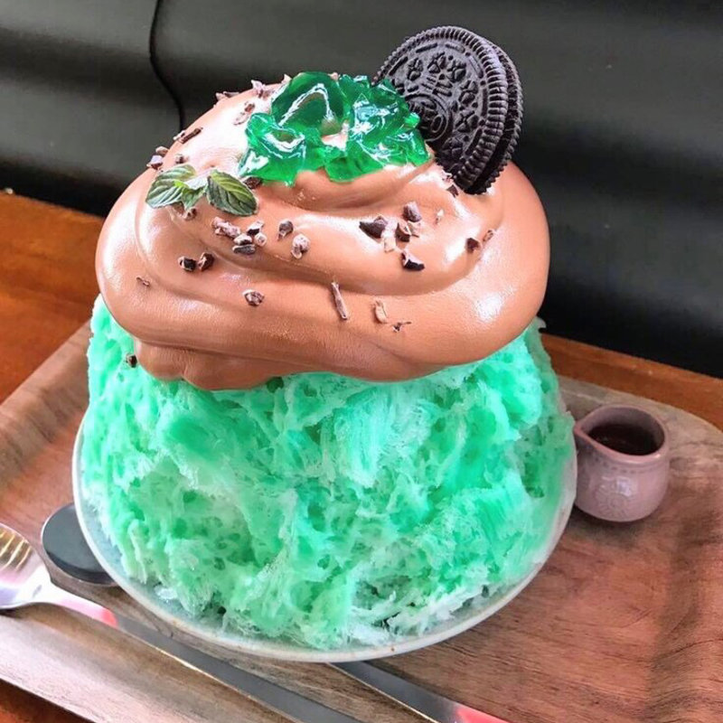 チョコミントかき氷〜Part2〜カカオエスプーマ(Parlor Vinefru 銀座)