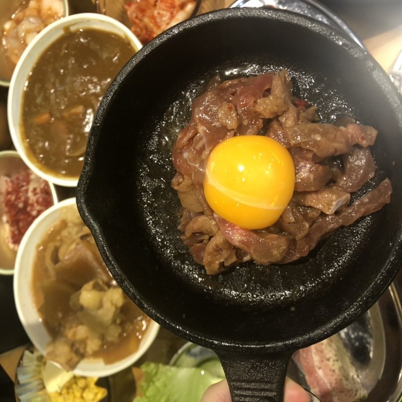 ユッケ(レモホル酒場×Mr.チージュ エル京橋店)