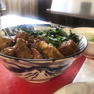 魯肉飯(焼小籠包ドラゴン)