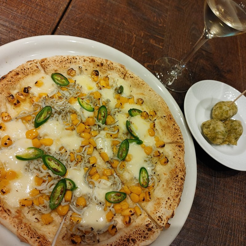 しらすととうもろこし、青唐辛子のピッツァ(フォカッツェリア・ラ・ブリアンツァ)