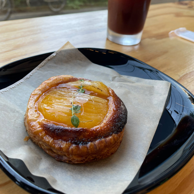 洋梨のパイ(B2 ビースクエアード)