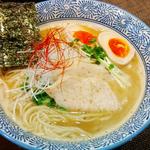 煮干しラーメン(濃厚鶏白湯専門 らーめん志 cocoro
)