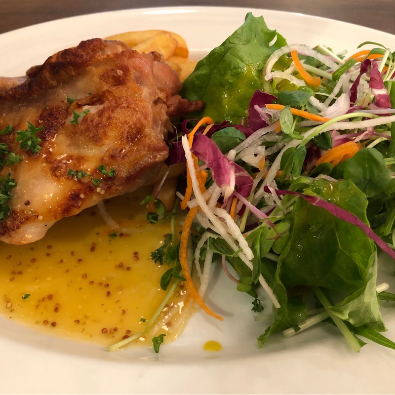 鶏もも肉のオーブン焼き(Cantinetta Buzz)