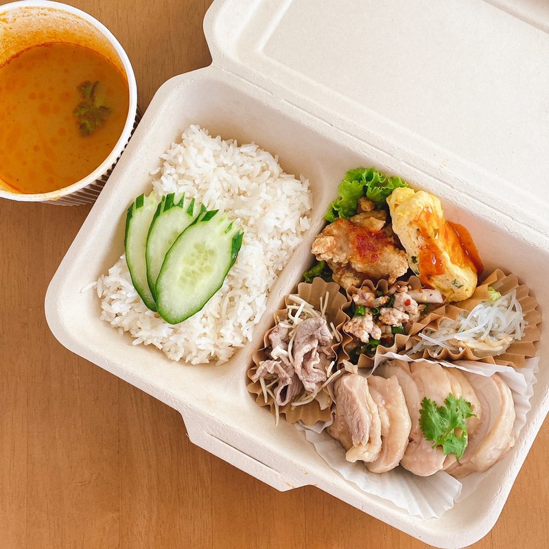 Hainanese chicken rice set(グンジェー)