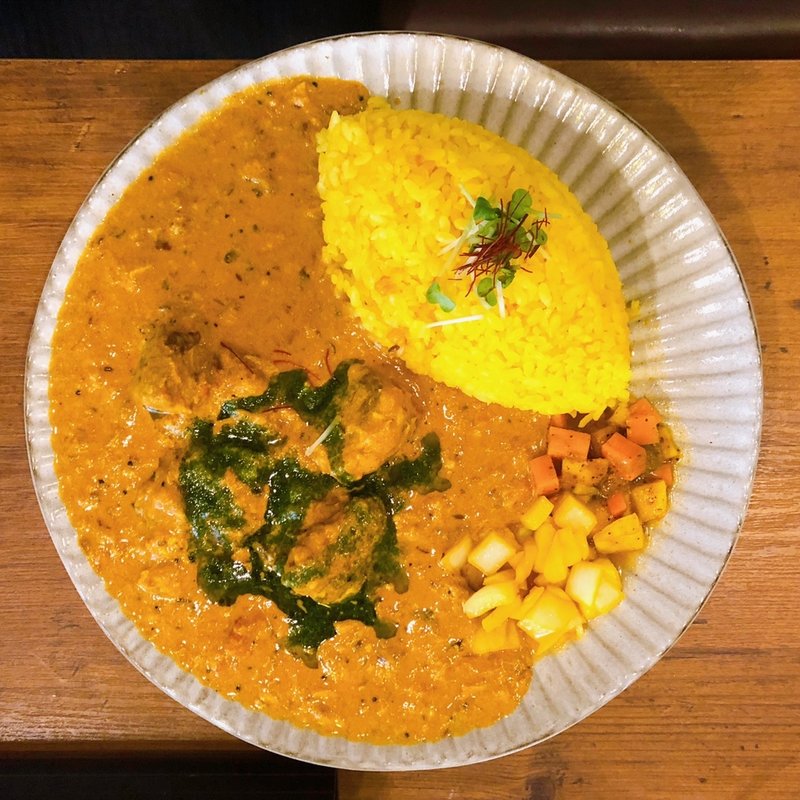 サバとバジルのココナッツカレー(スパイス食堂 ニッキ)