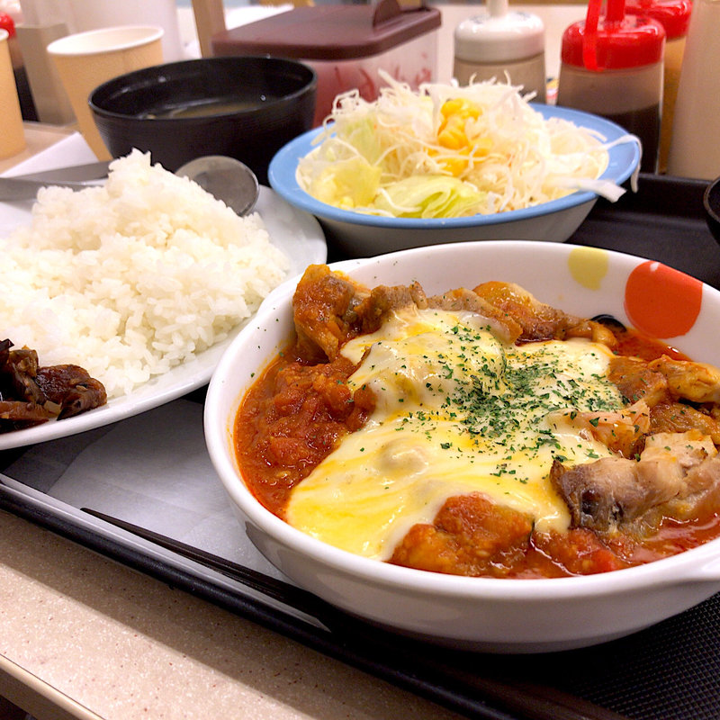 ごろごろチキンのチーズトマトカレー 生野菜セット(松屋 仙台中央店 )
