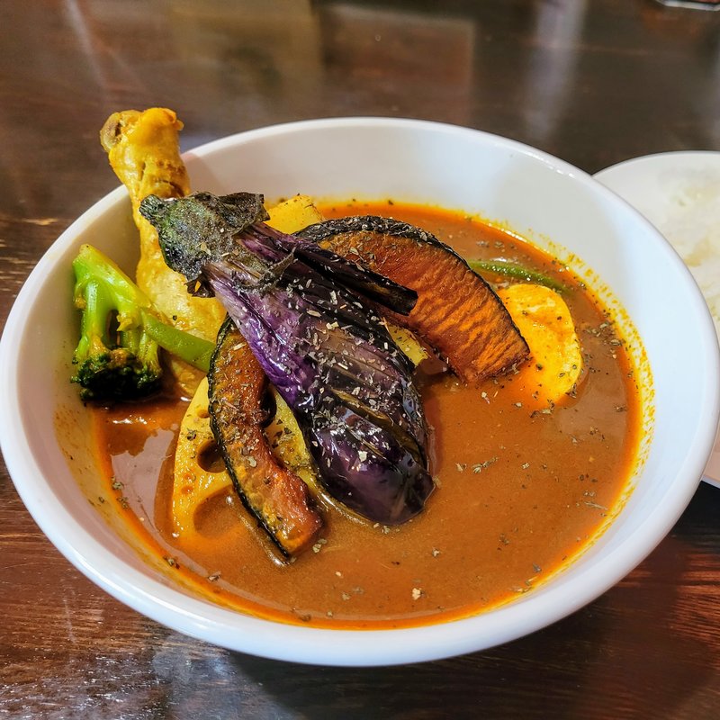 チキン＆ベジタブルスープカレー(ビハニ)