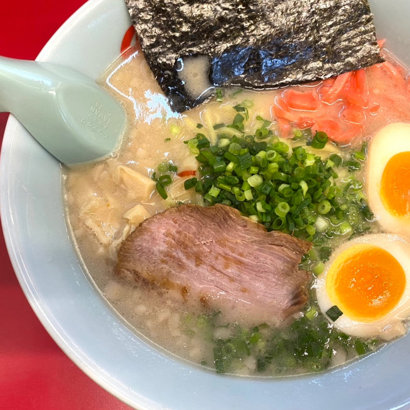 プレミアム塩とんこつ＋紅生姜(ラーメン山岡家 南2条店)