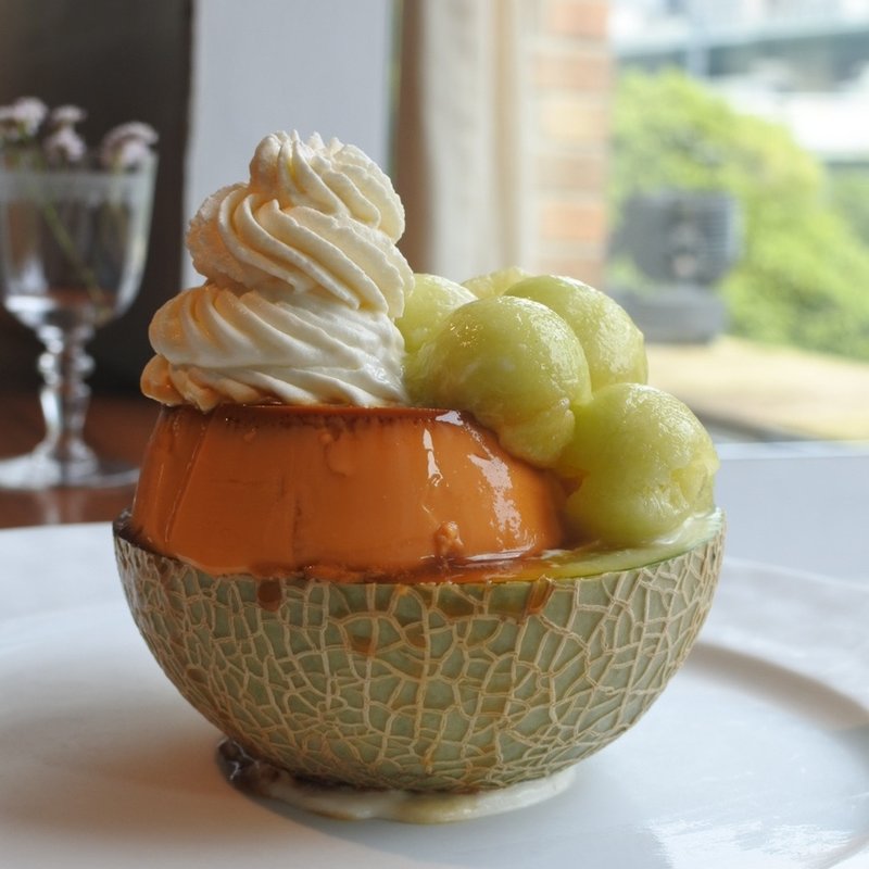 メロンまるごとプリンアラモードパフェ(BOOCHiC ブーチック)