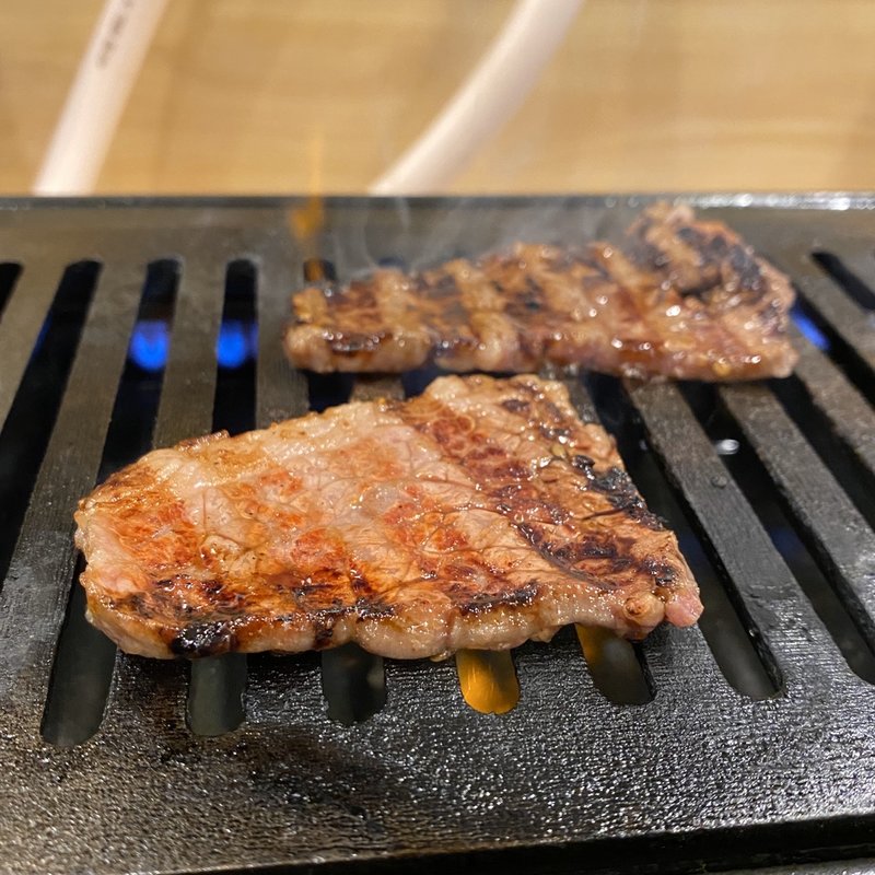 上カルビ(テンパクスタンド)