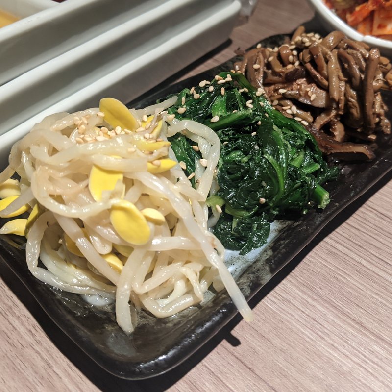 ナムル盛り合わせ(肉と日本酒 )