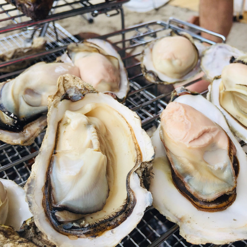 牡蠣の炭火焼(こあじろ本舗)