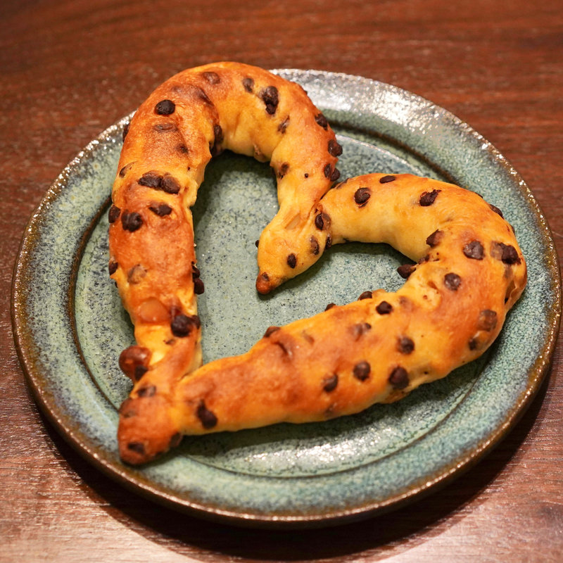 マカダミアチョコ(Scene KAZUTOSHI NARITA（シーン カズトシ ナリタ）)