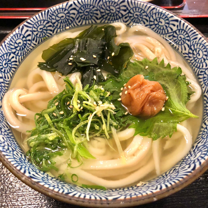紀州梅干うどん(讃岐うどん 蔵之介 （くらのすけ）)