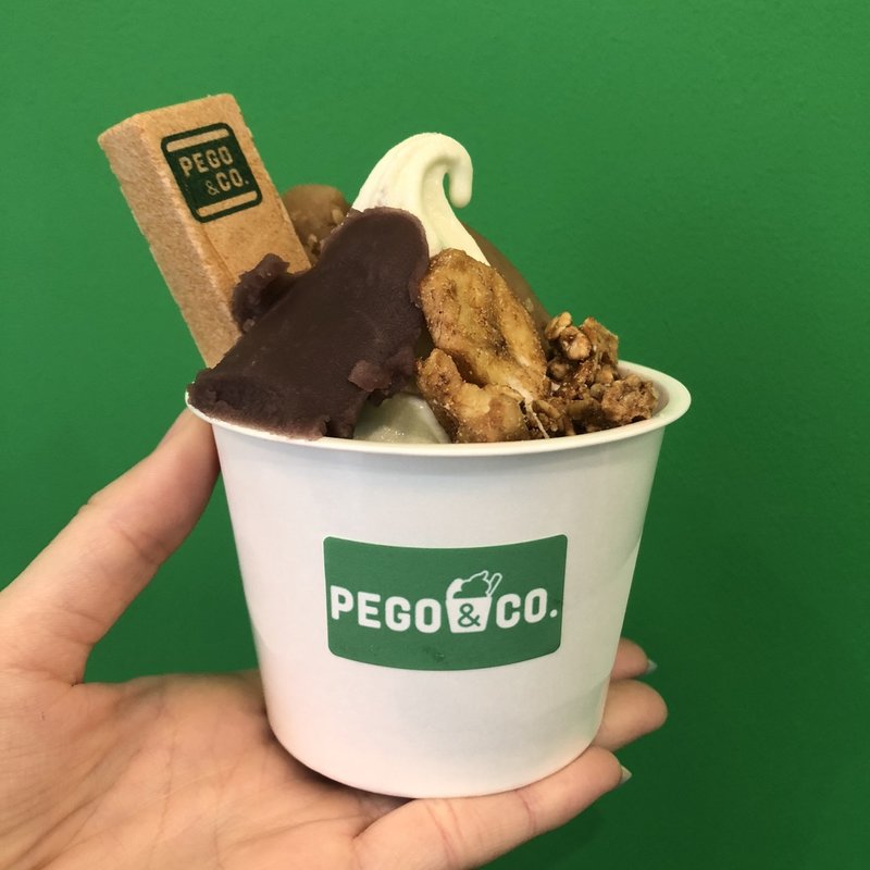PEGOソフト（ずんだソフト×きなこ白ごまあん×グラノーラ）(PEGO＆CO. 世田谷店（ペゴあんこ せたがやてん）)