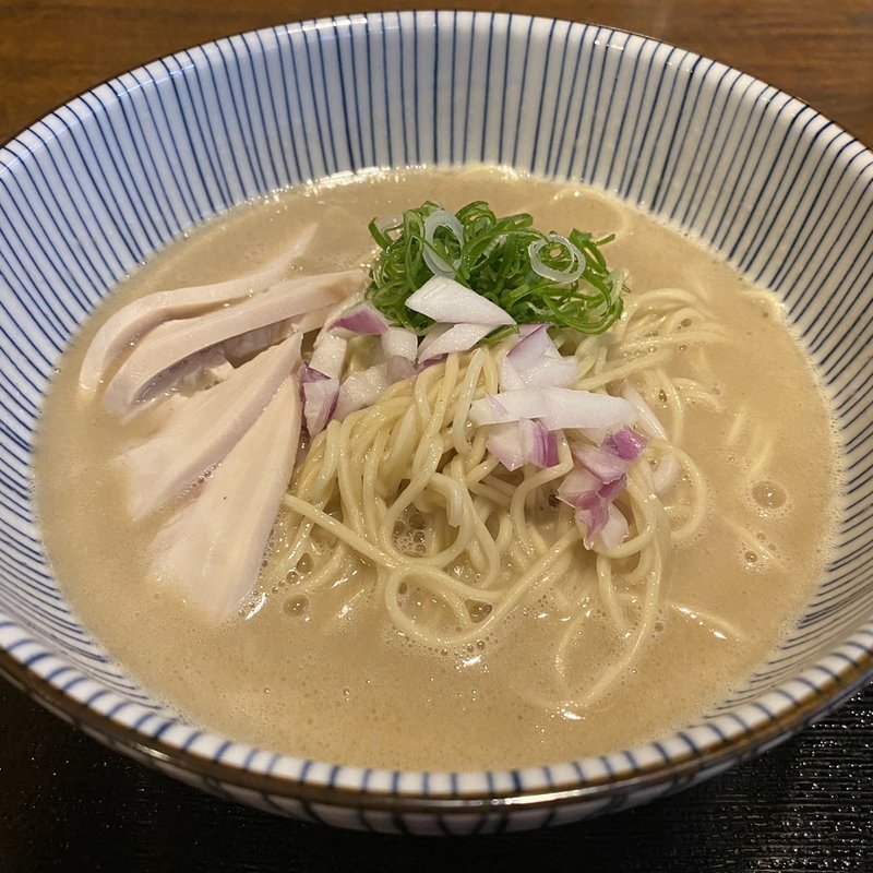 特濃鶏白湯らぁめん(鶏っ子らぁめん)