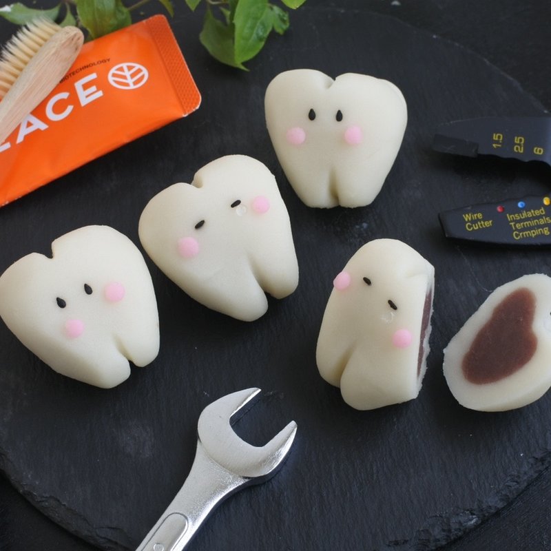 癒しの練り切り　よい歯　4個入り(紅谷三宅 （ベニヤミヤケ）)