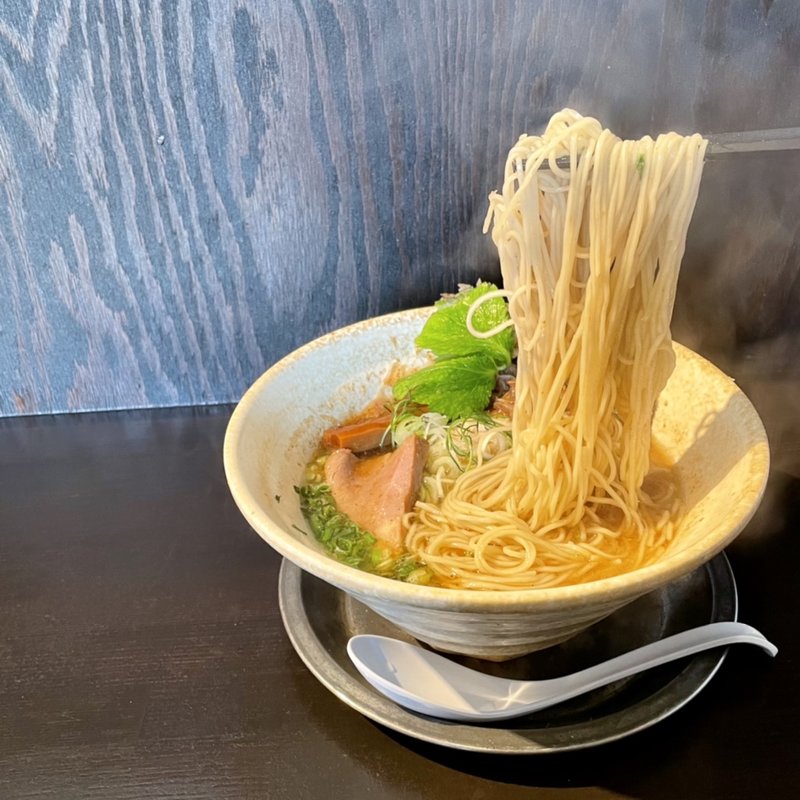 テビヤマ(麺奏 弥栄 （iyasaka）)