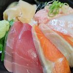 海鮮四種丼