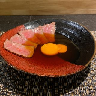 松阪牛ローストビーフ卵黄添え(和牛と美野菜 行光)