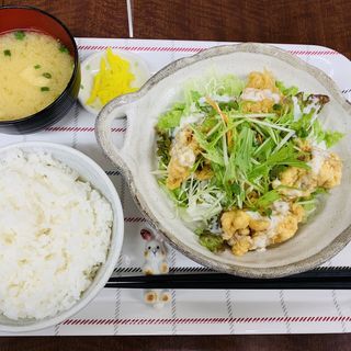 唐揚げサラダ定食(やまぐち元気食堂)