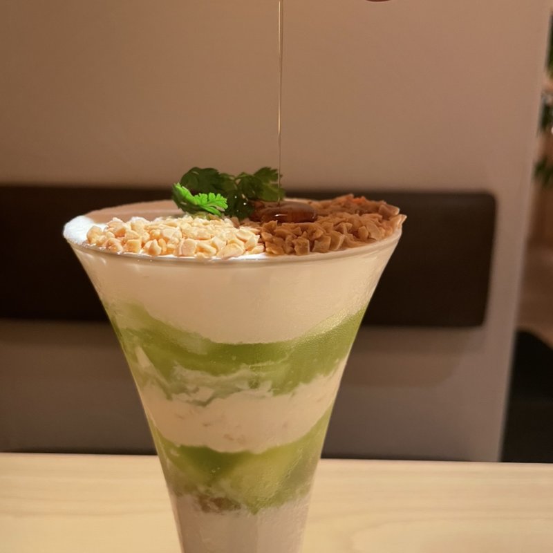夏めく翠のメロンパフェ(吉祥菓寮京都四条店)