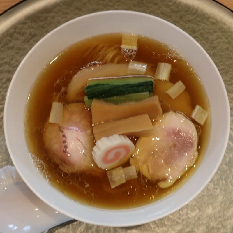 羅臼昆布と鮭節の中華そば(中華そば深緑)