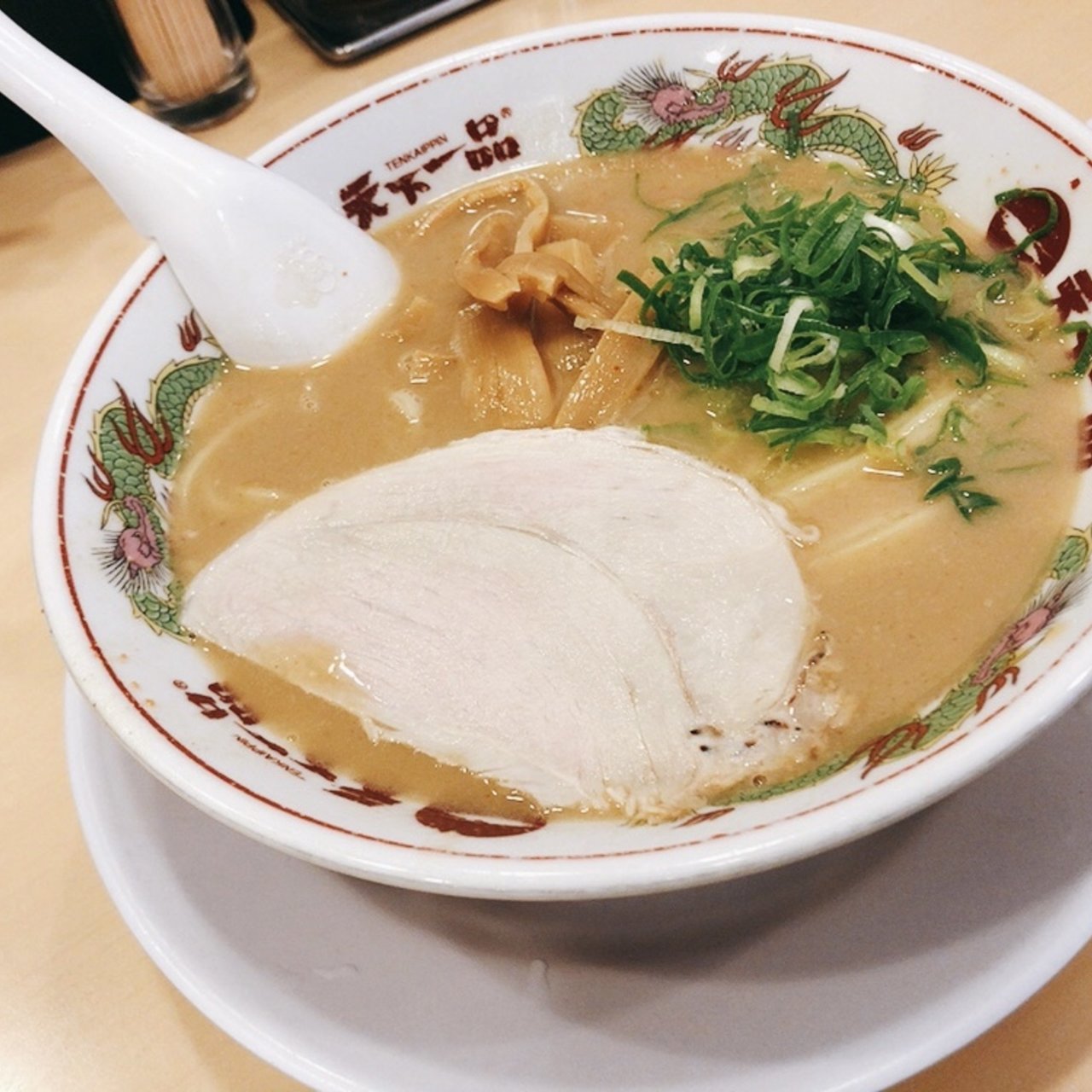 三越前駅周辺でのおすすめ豚骨ラーメンbest21 Sarah サラ