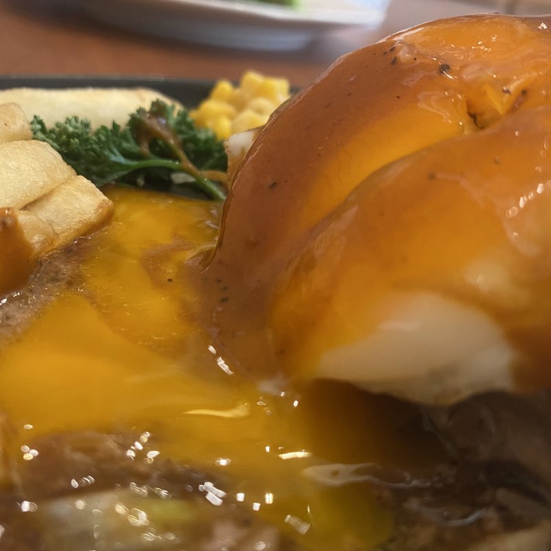 黒×黒ハンバーグ(ロイヤルホスト味の素スタジアム店)