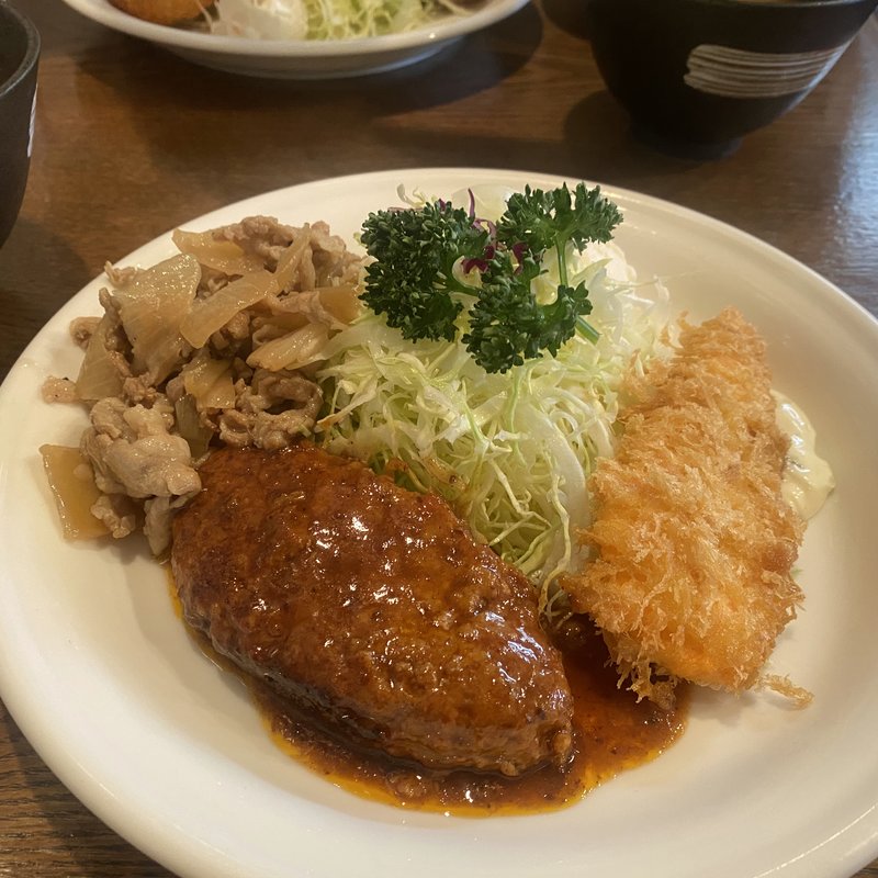 3品盛り(キッチン大 新小岩１丁目店)