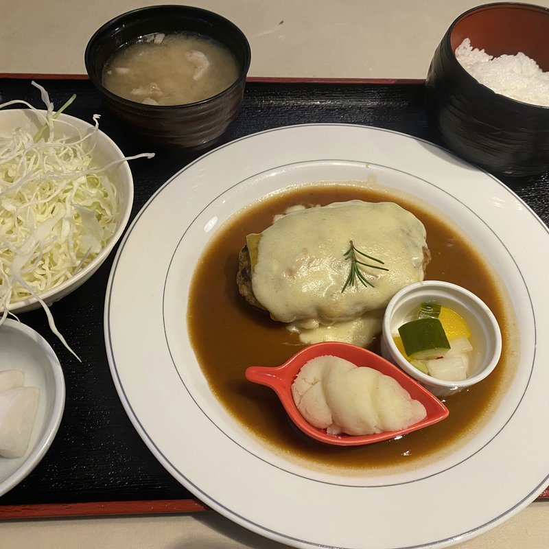 チーズハンバーグ(とんかつ&ハンバーグ たくとみ)