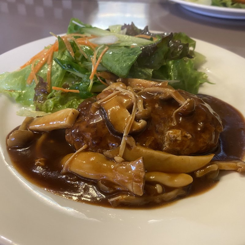 ハンバーグ(味歓村 )