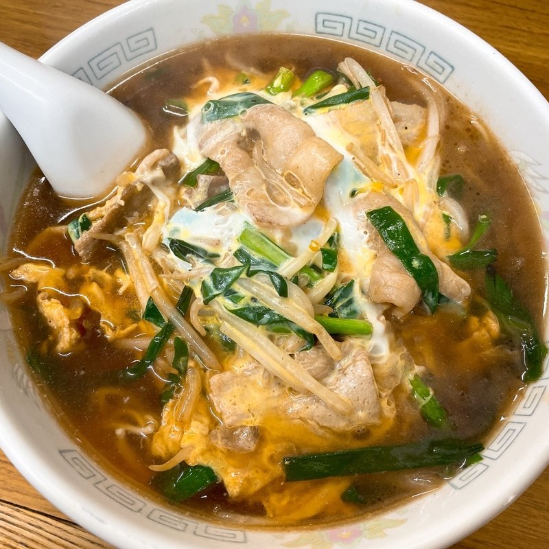 肉ニラ玉ラーメン(長寿)